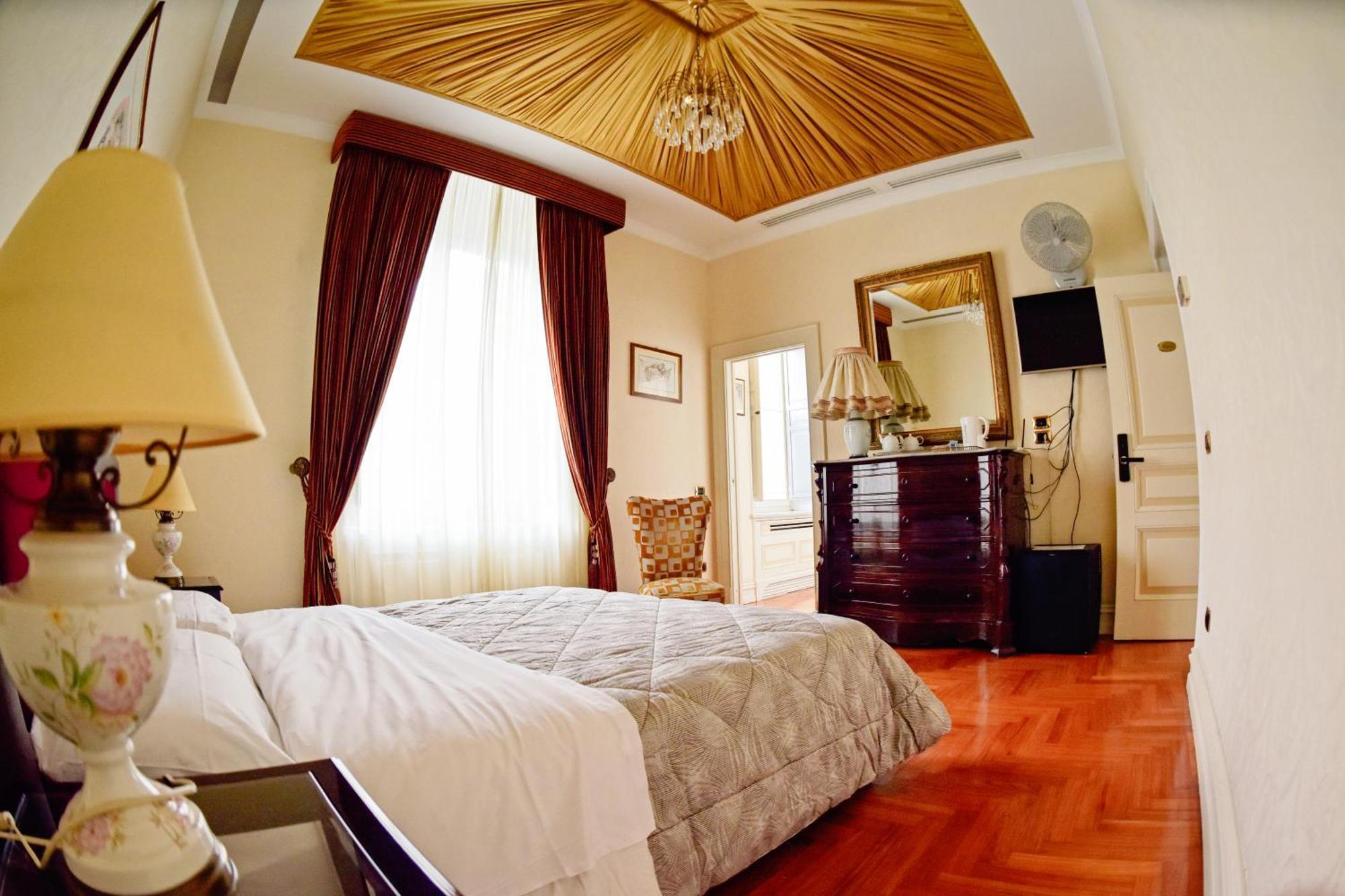 Al Centro Luxury Home Caserta Eksteriør billede