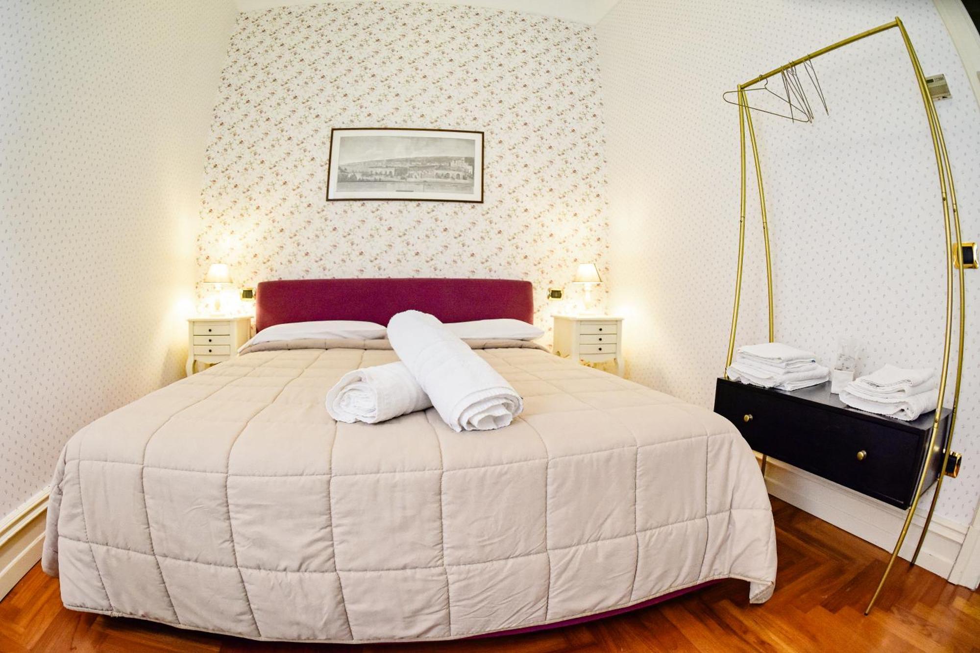 Al Centro Luxury Home Caserta Eksteriør billede